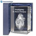 Prezent dla kardiologa szklana statuetka serce 3d grawerowane podziękowania